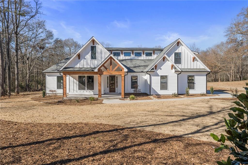 Undefined Property Photo 3