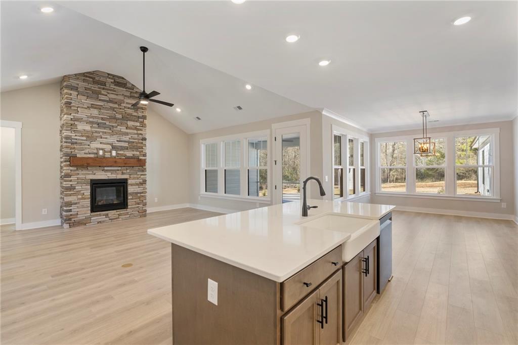 Undefined Property Photo 7
