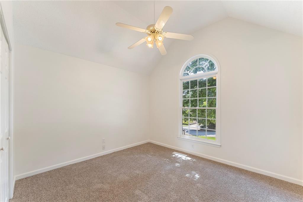 703 Sunny Shore Ln Property Photo 22
