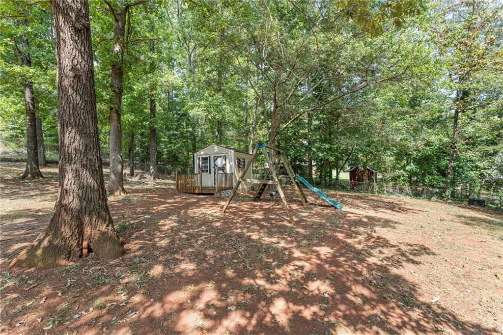 703 Sunny Shore Ln Property Photo 32