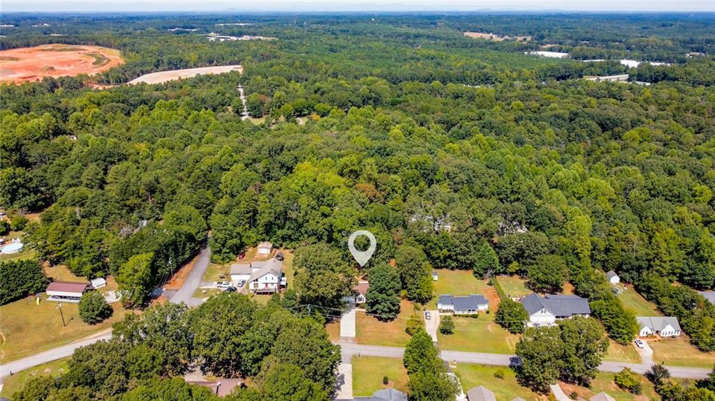 703 Sunny Shore Ln Property Photo 35