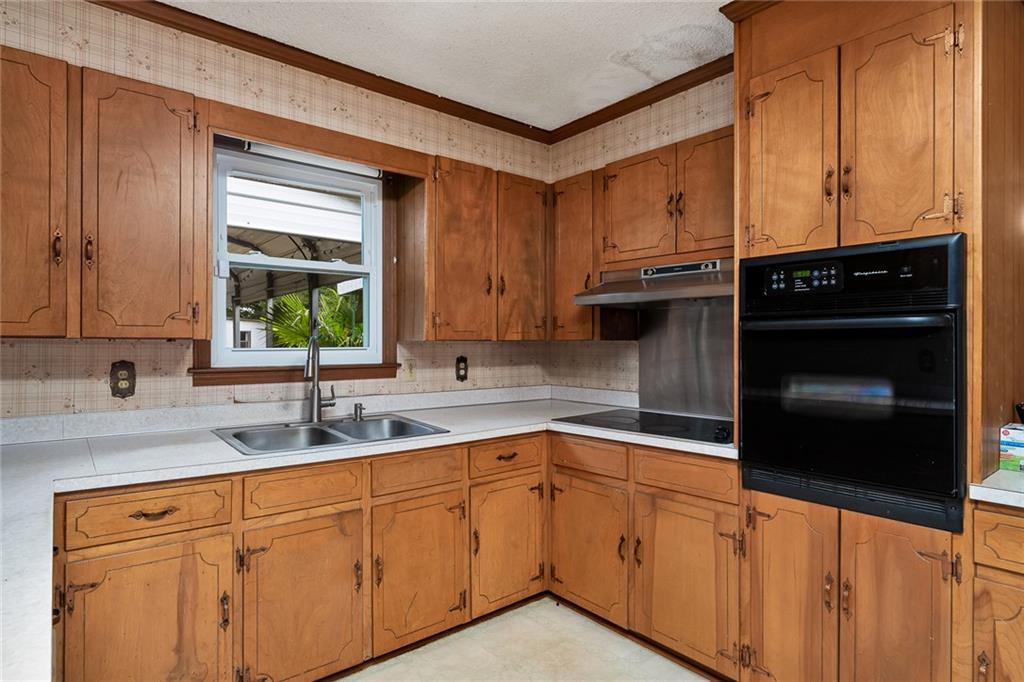 113 Soapstone Dr Property Photo 9