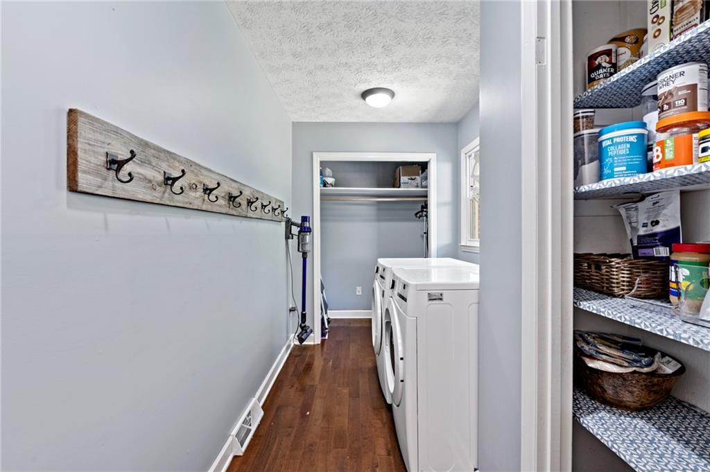 1153 Lakeview Dr Property Photo 27