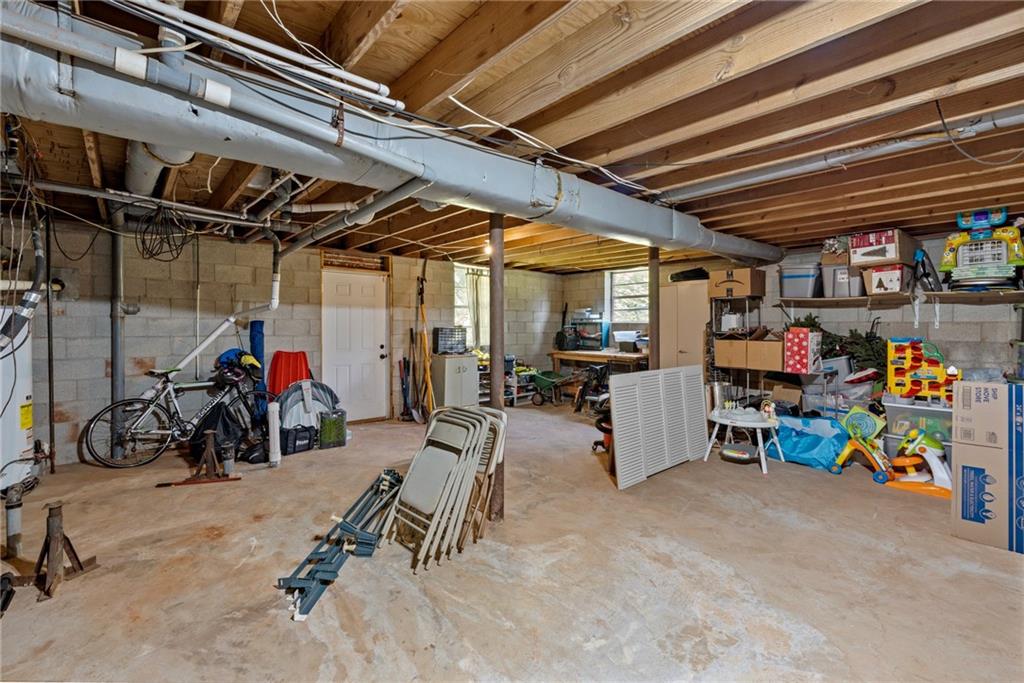 1153 Lakeview Dr Property Photo 35