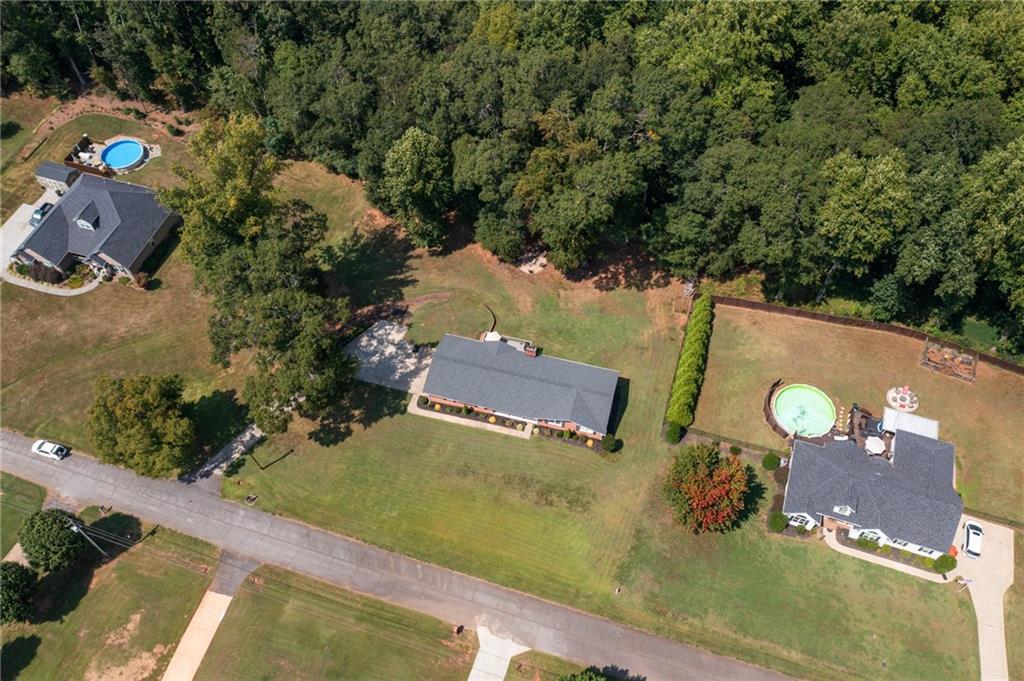 1153 Lakeview Dr Property Photo 42
