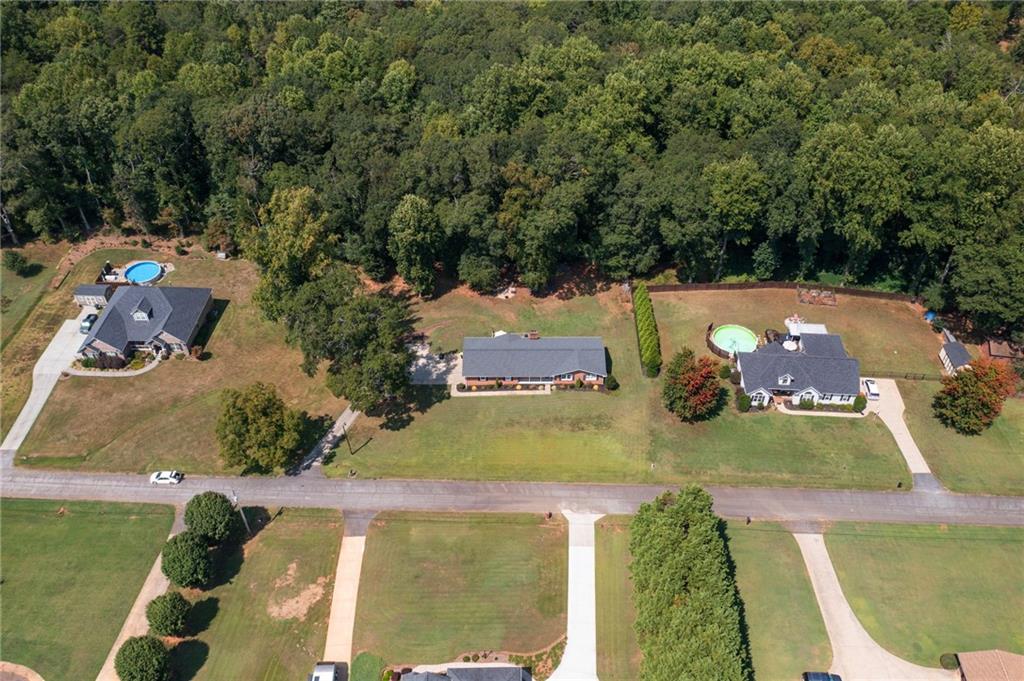1153 Lakeview Dr Property Photo 44