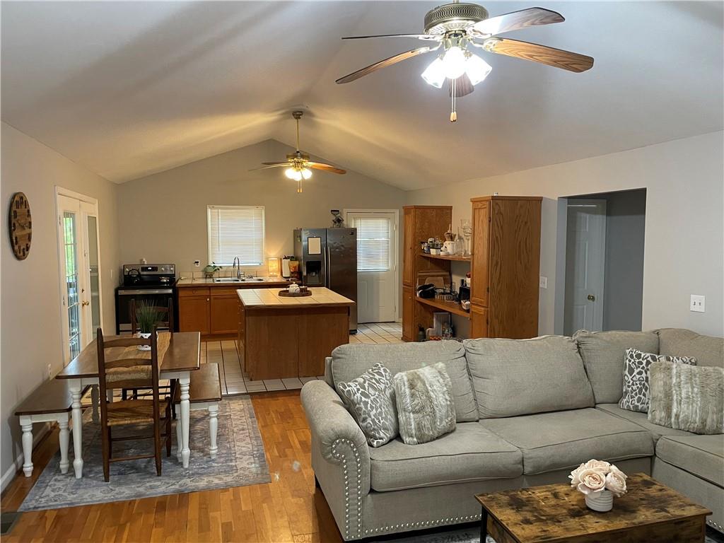 471 Shelor Ferry Rd Property Photo 10