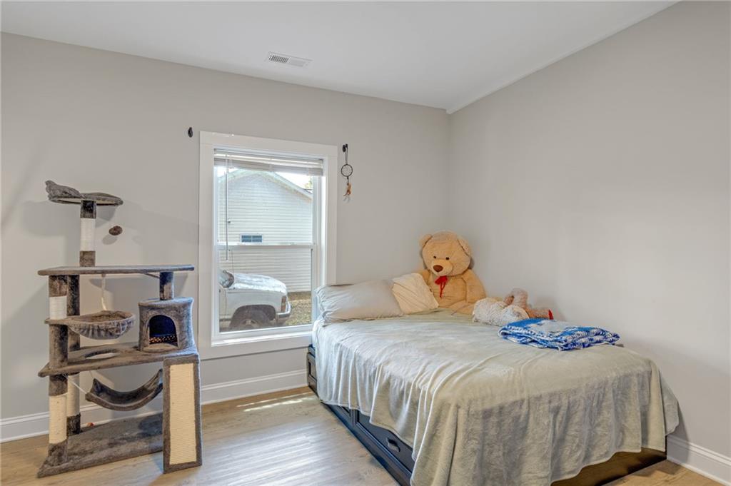 521 W Peachtree St Property Photo 28
