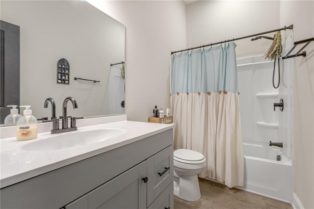 521 W Peachtree St Property Photo 31