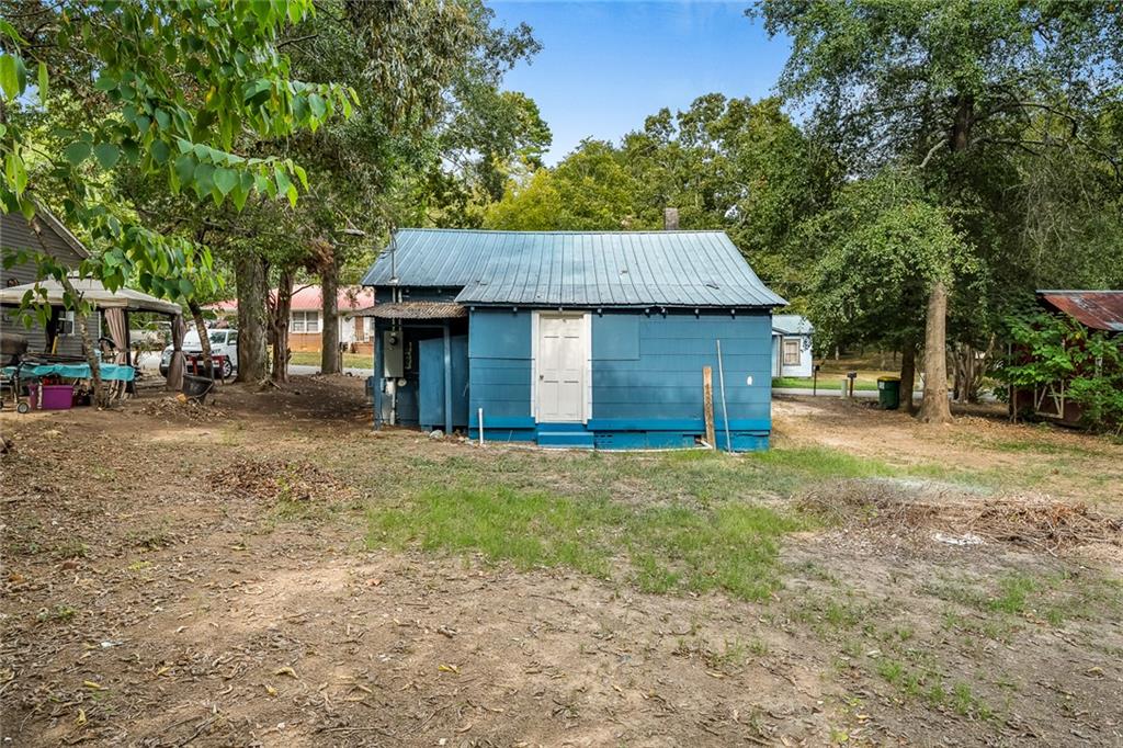 114 Simpson St Property Photo 19