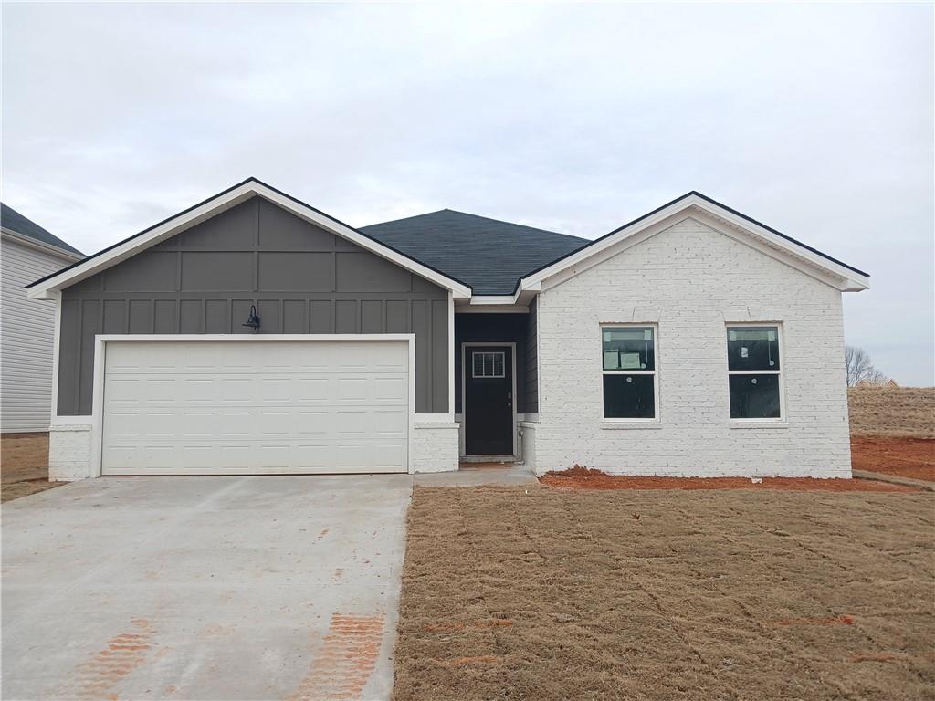 241 Juniper Valley Cir Property Photo 1