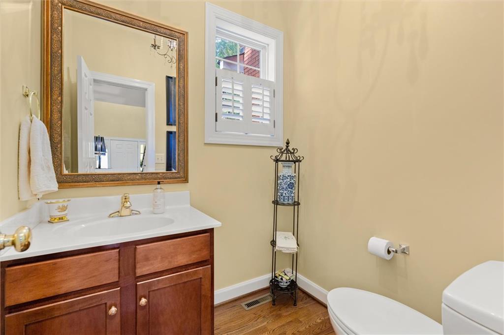 106 Lockmere Ct Property Photo 24