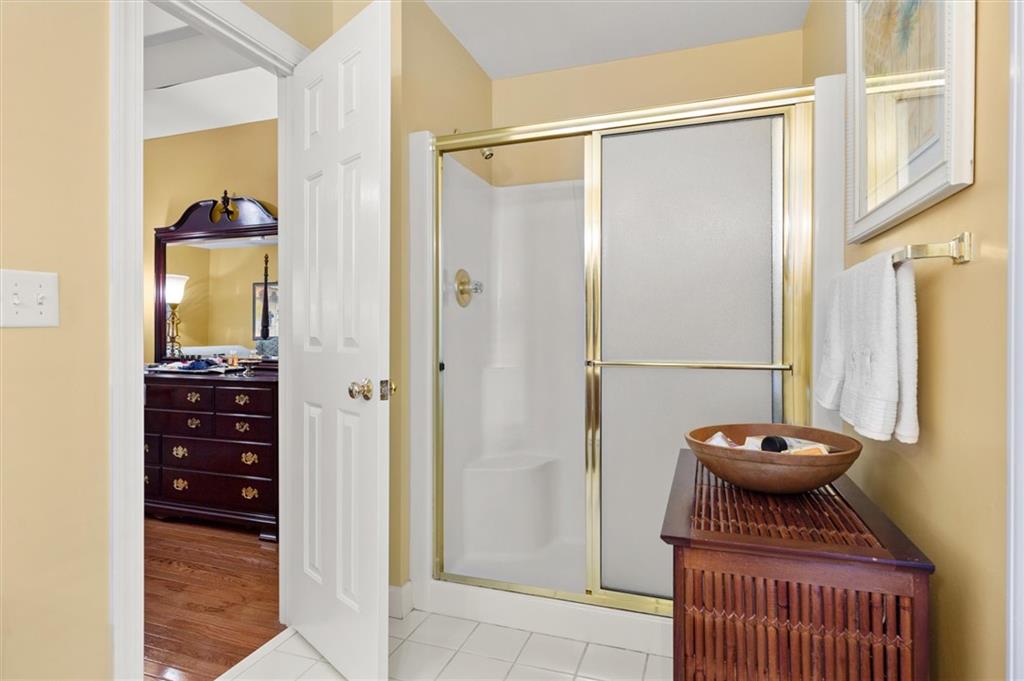 106 Lockmere Ct Property Photo 29