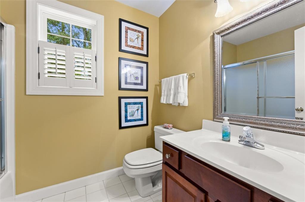 106 Lockmere Ct Property Photo 32