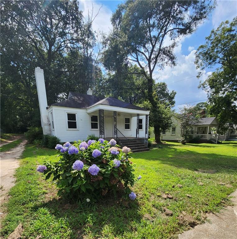 207 Mayfield Dr Property Photo 1