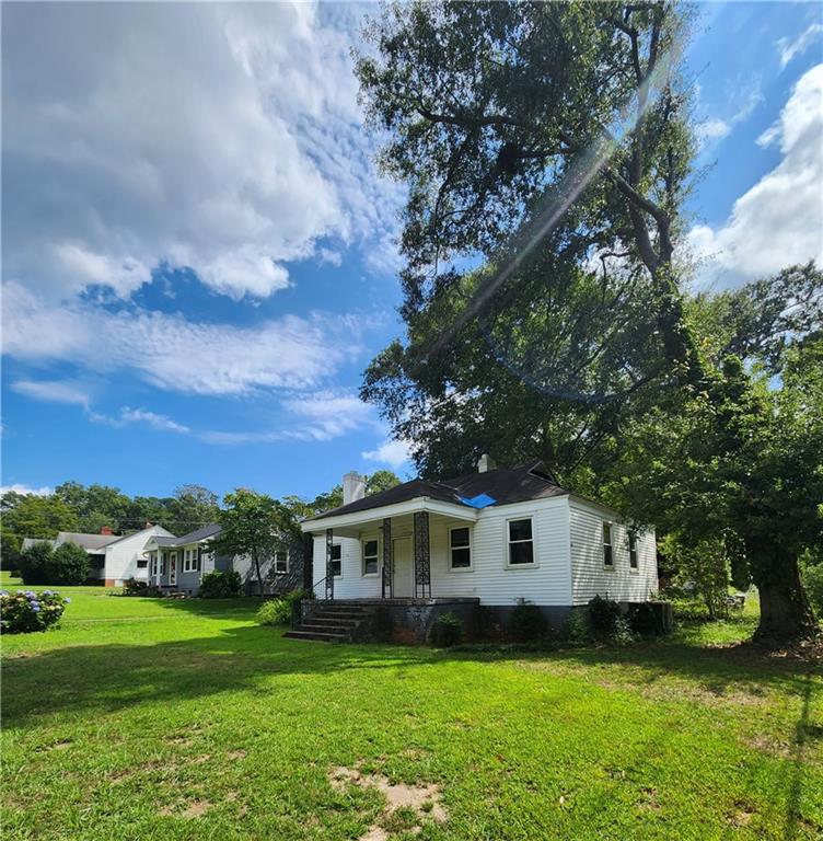 207 Mayfield Dr Property Photo 5