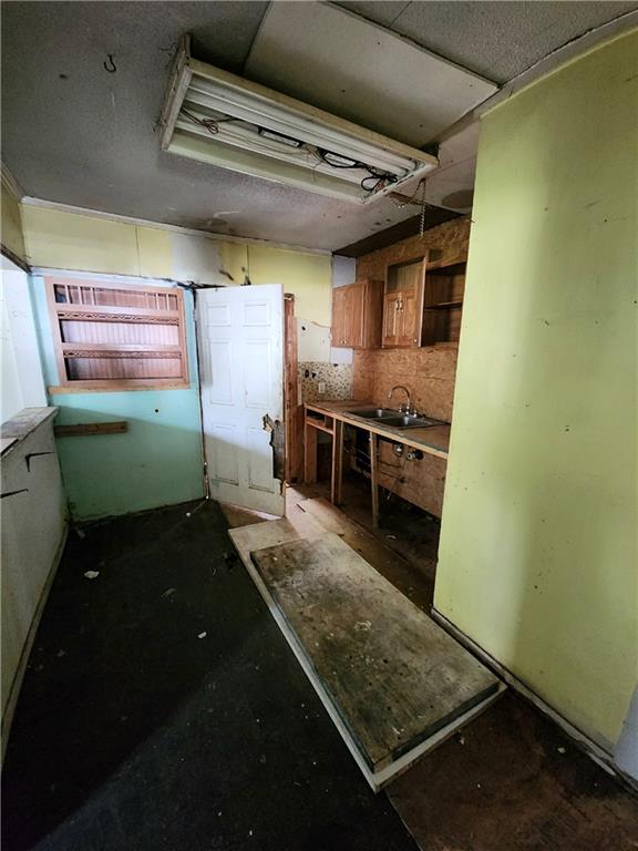 207 Mayfield Dr Property Photo 7