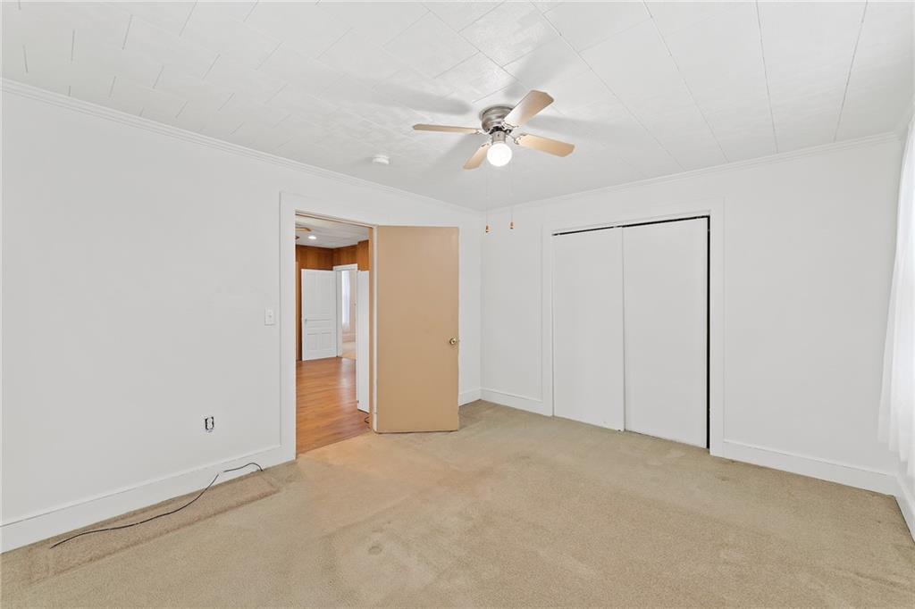 38 S Lyons St Property Photo 16