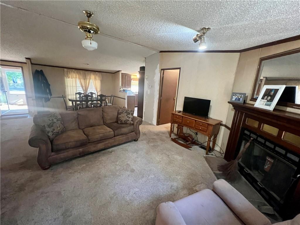 108 Terez Dr Property Photo 9
