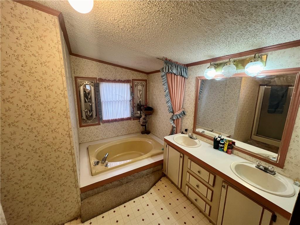 108 Terez Dr Property Photo 15