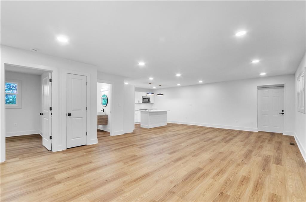 1424 Farrs Bridge Rd Property Photo 9