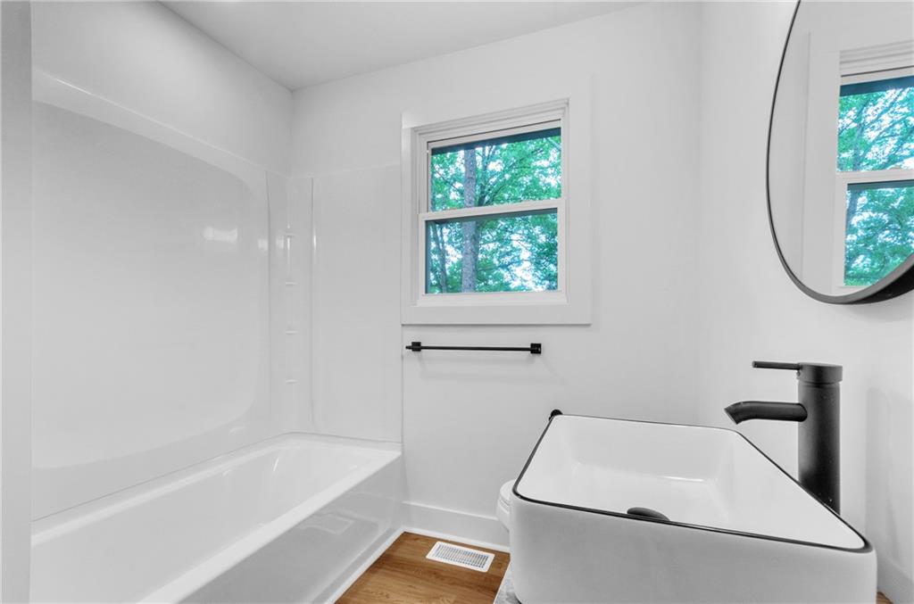 1424 Farrs Bridge Rd Property Photo 16