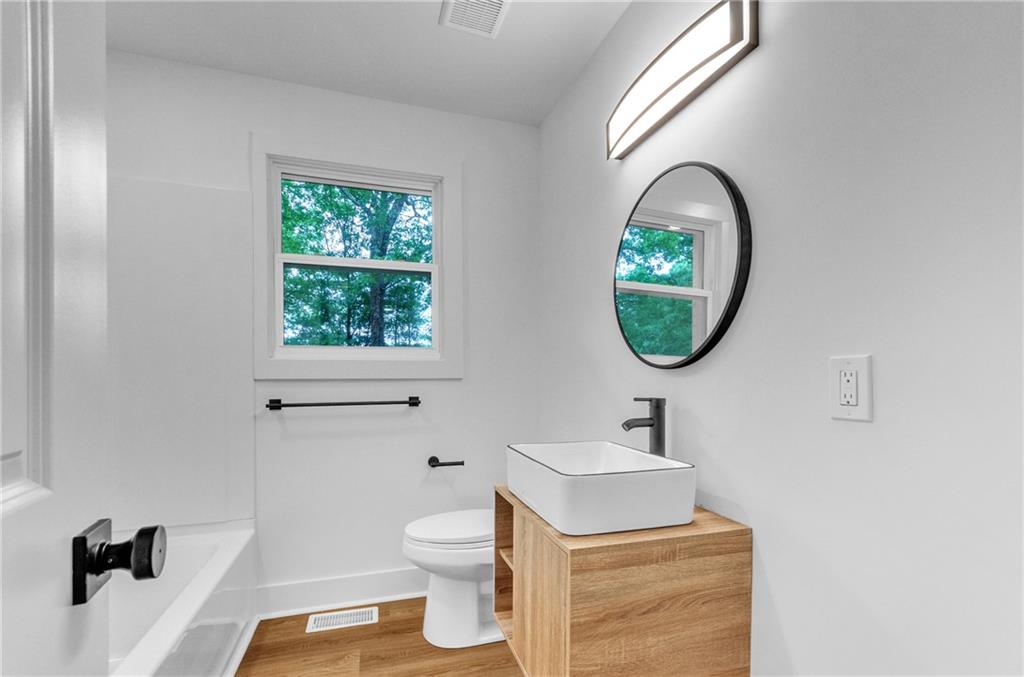 1424 Farrs Bridge Rd Property Photo 17