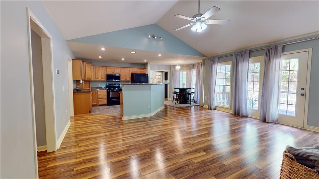 120 Pin Du Lac Dr Property Photo 7
