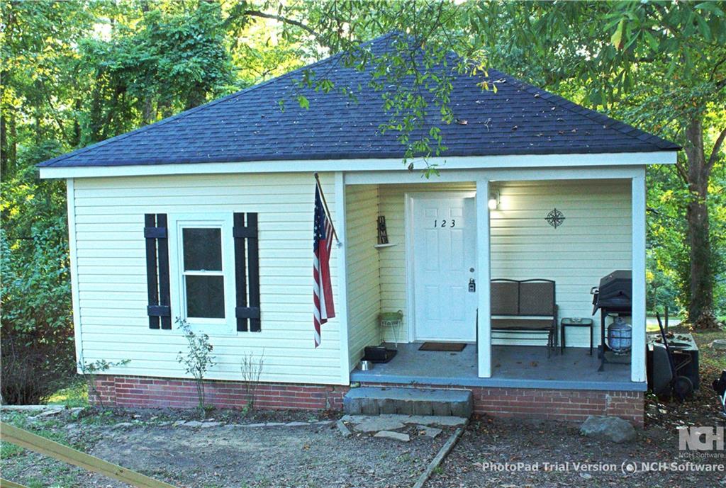 123 Cobb St Property Photo
