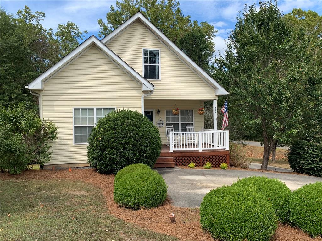 102 Ashton Dr Property Photo