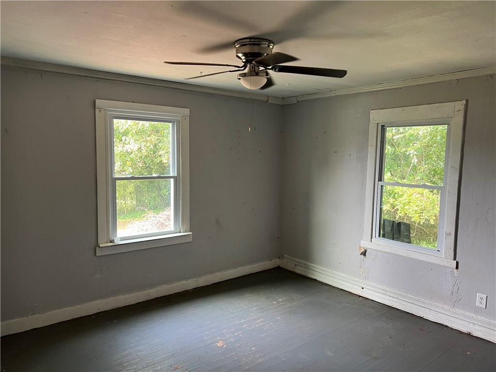 599 N Gossett St Property Photo 7