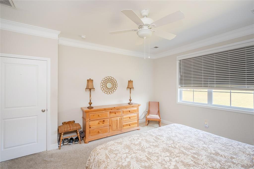 118 Rossmoor Ct Property Photo 32