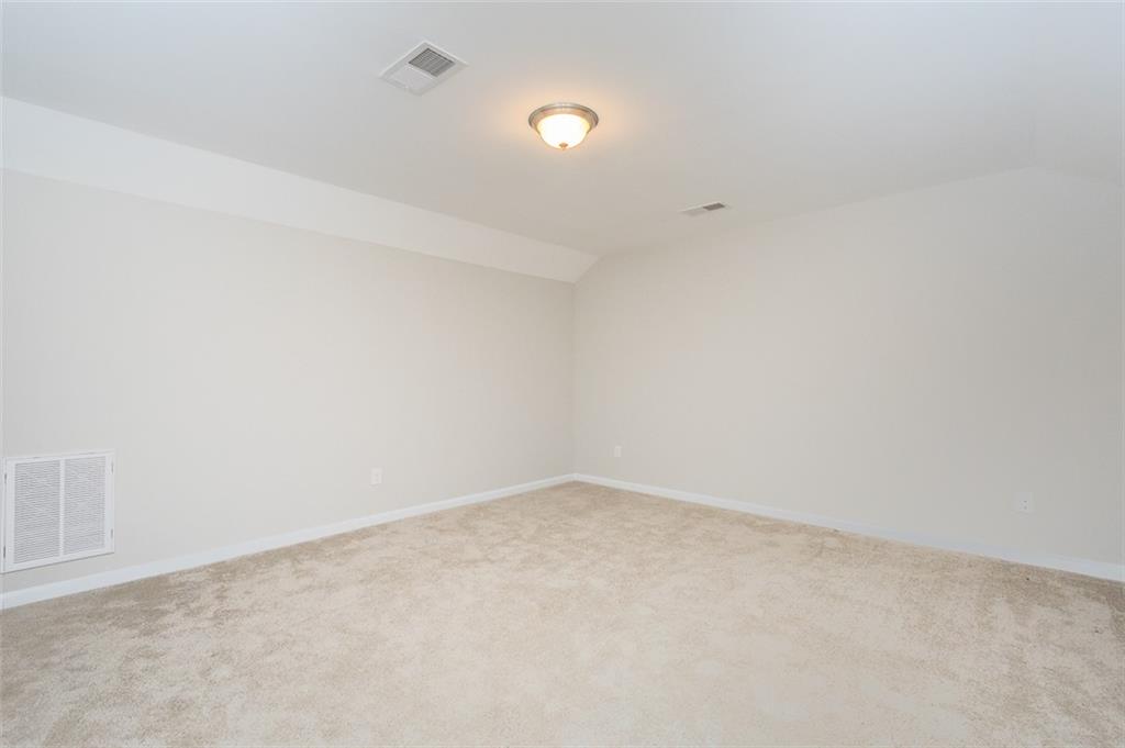 118 Rossmoor Ct Property Photo 35