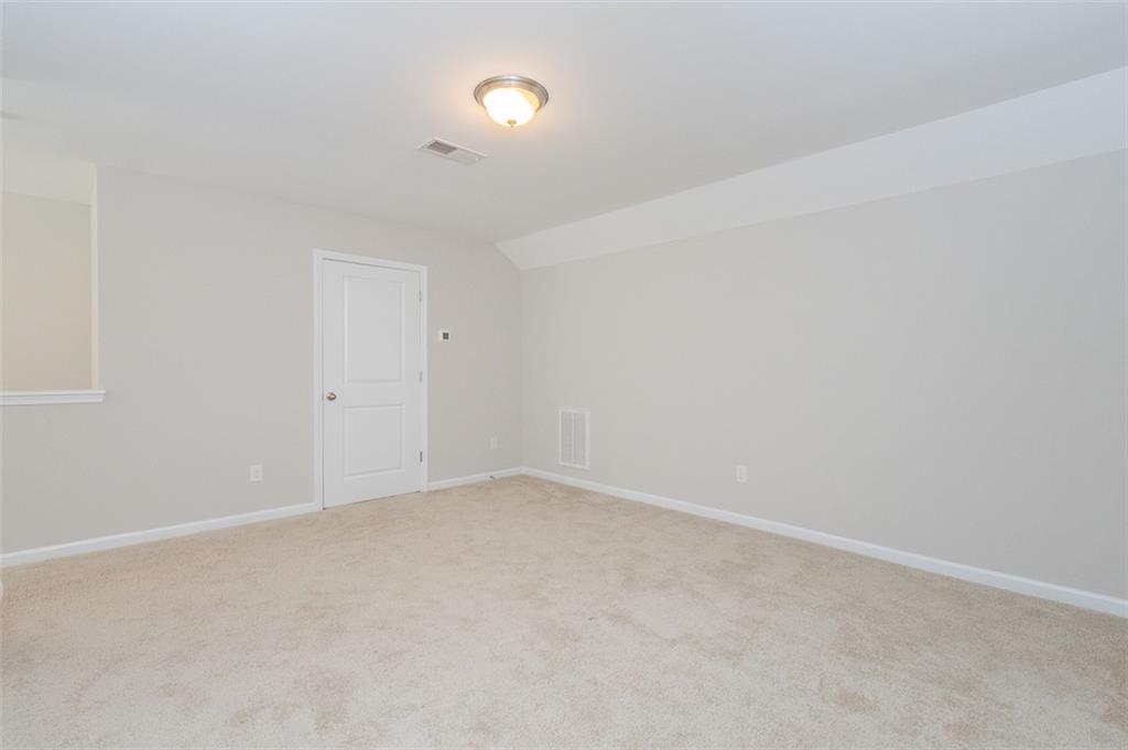 118 Rossmoor Ct Property Photo 36