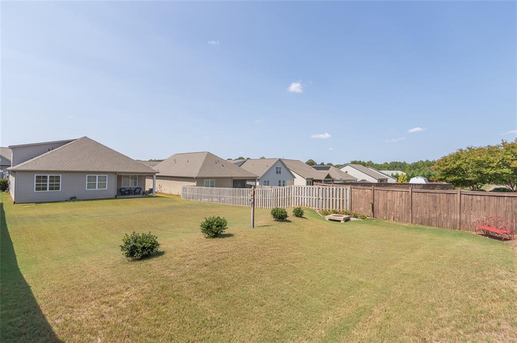 118 Rossmoor Ct Property Photo 43
