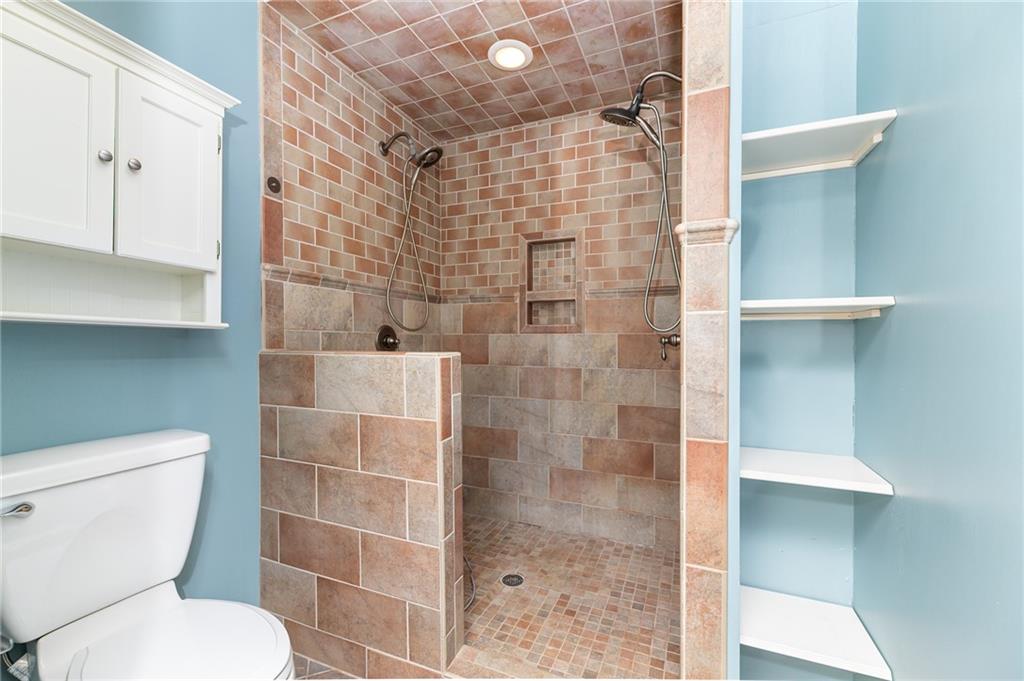 112 Kingswood Cir Property Photo 18