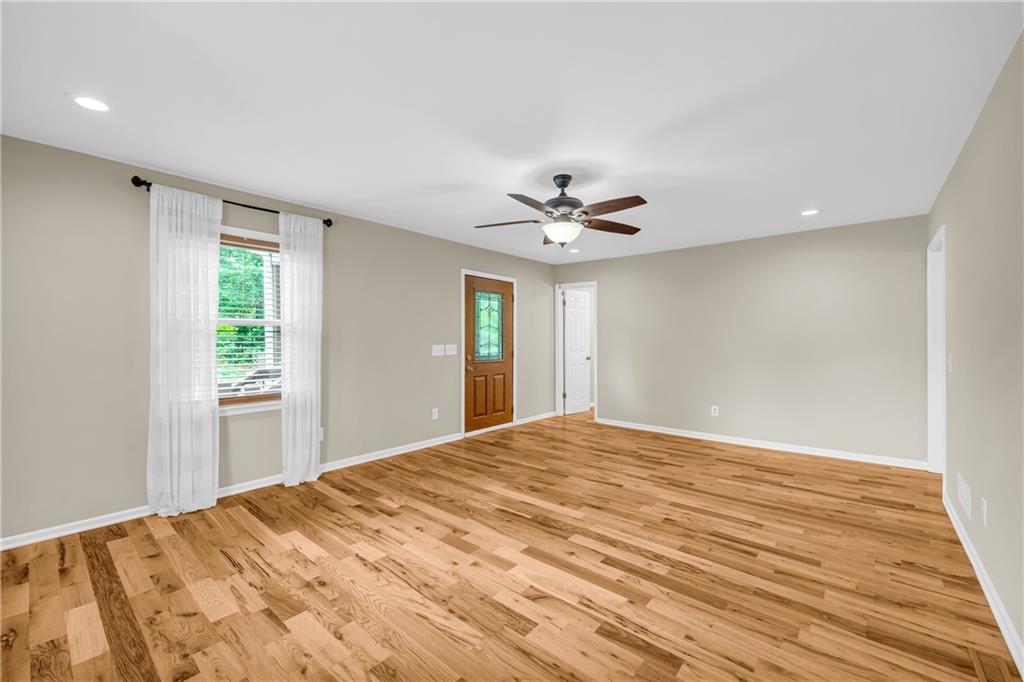 1009 Hillsborough Dr Property Photo 13