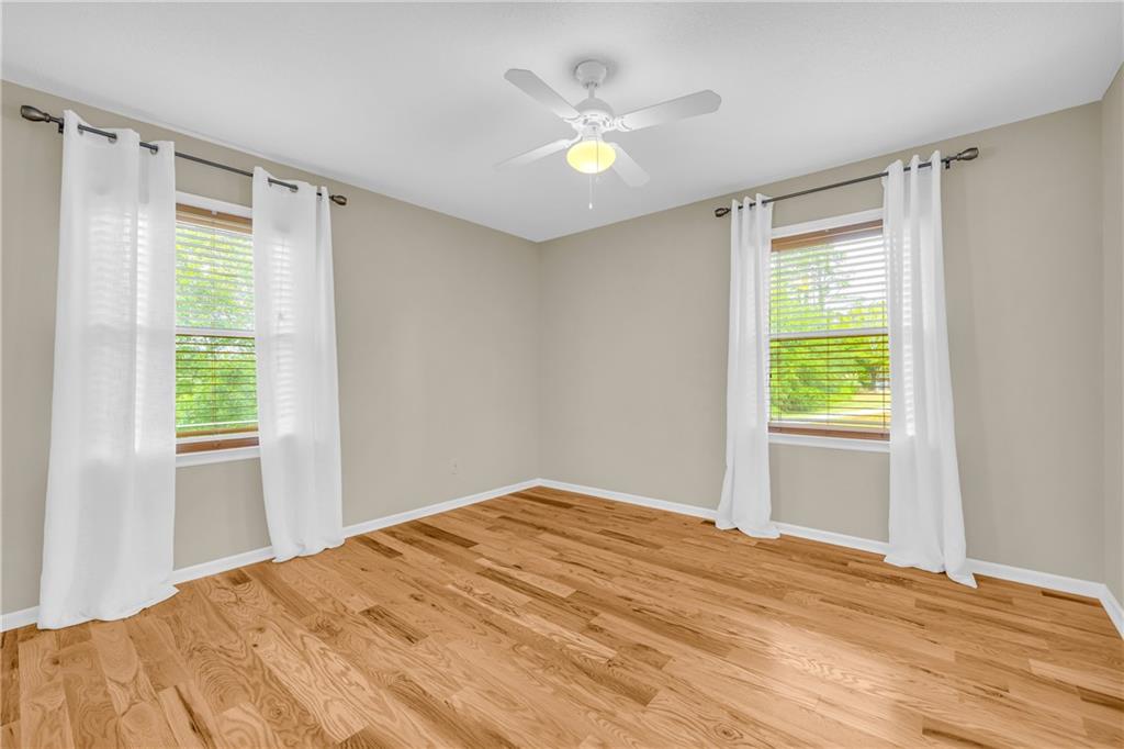 1009 Hillsborough Dr Property Photo 29