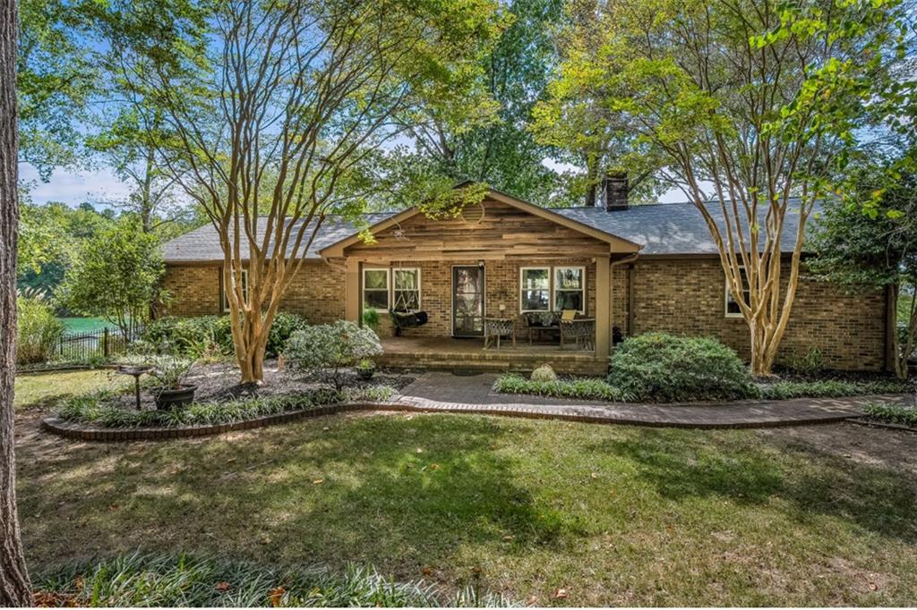 11041 Lake Ridge Ln Property Photo 1