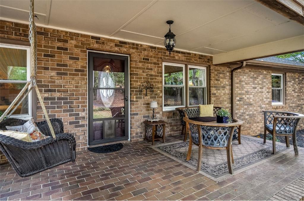 11041 Lake Ridge Ln Property Photo 5