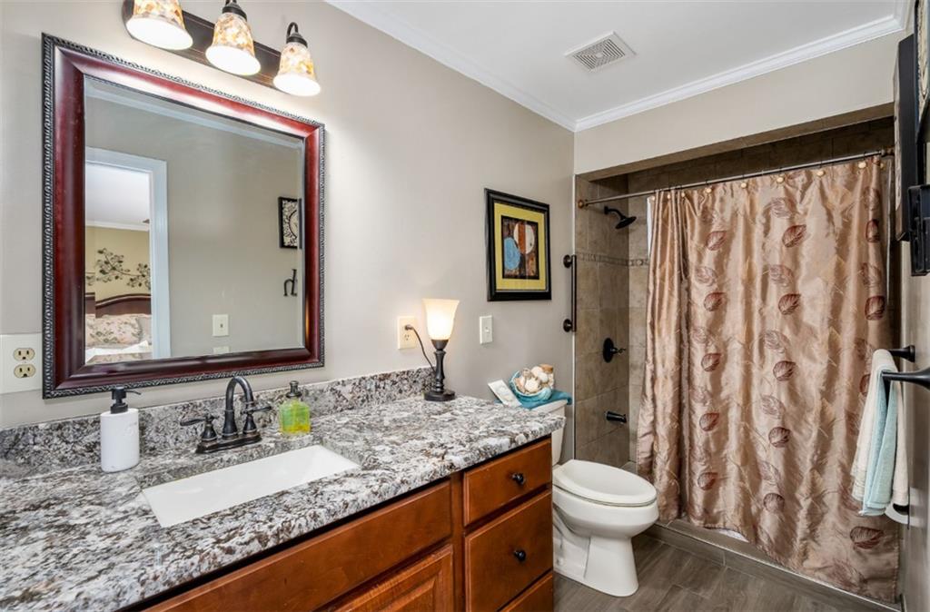 11041 Lake Ridge Ln Property Photo 24