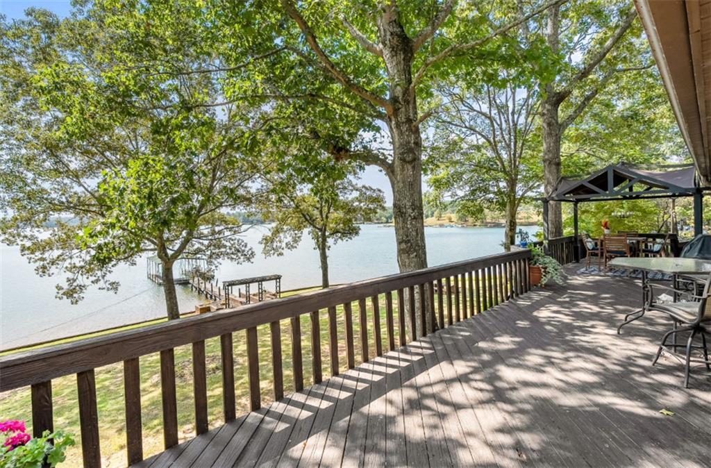 11041 Lake Ridge Ln Property Photo 34