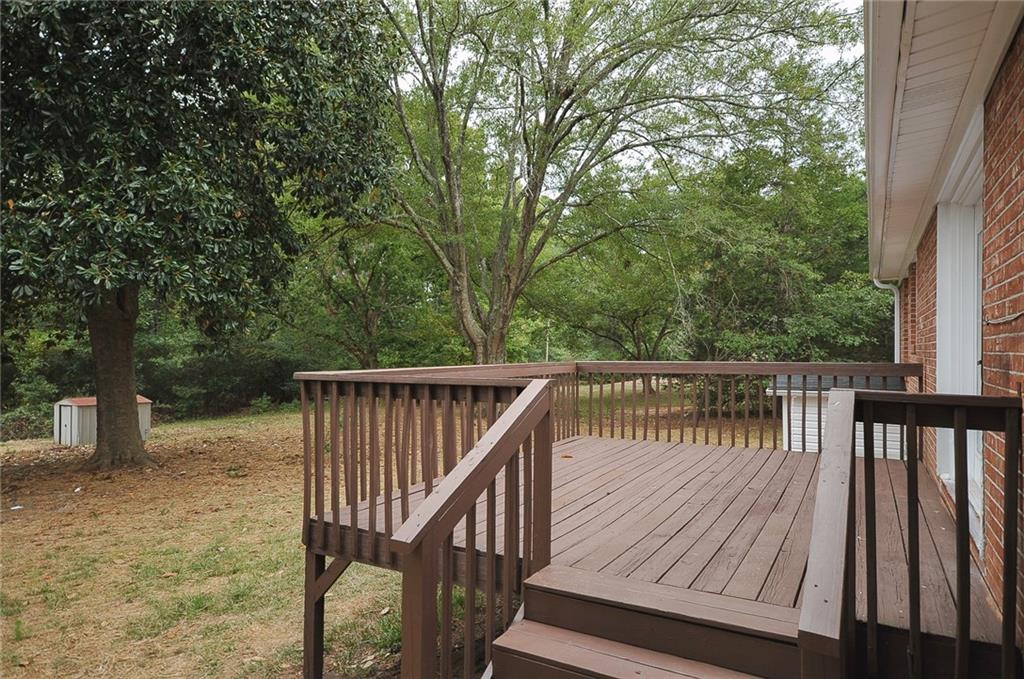 221 Sanders Rd Property Photo 29