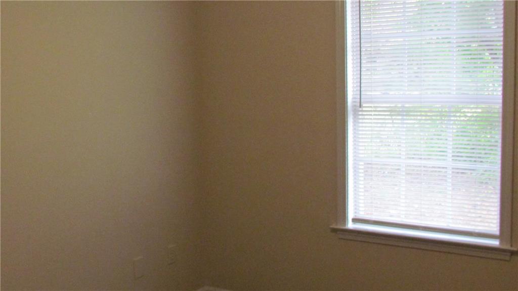 106 Corning St Property Photo 12