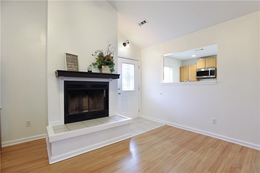 6 Clemson St Property Photo 9