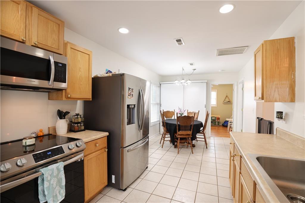 6 Clemson St Property Photo 11