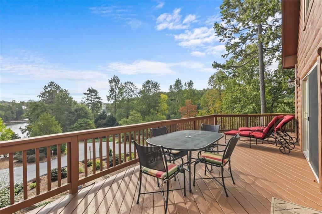 221 Serenity Bay Dr Property Photo 4