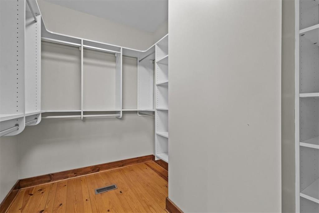 221 Serenity Bay Dr Property Photo 17