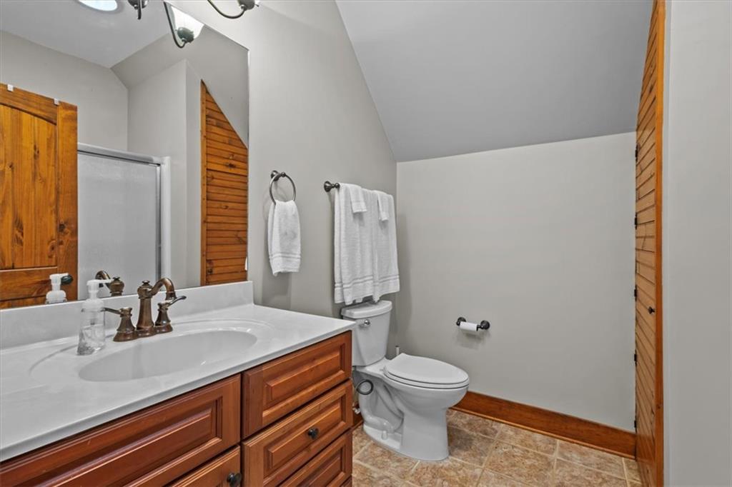 221 Serenity Bay Dr Property Photo 29