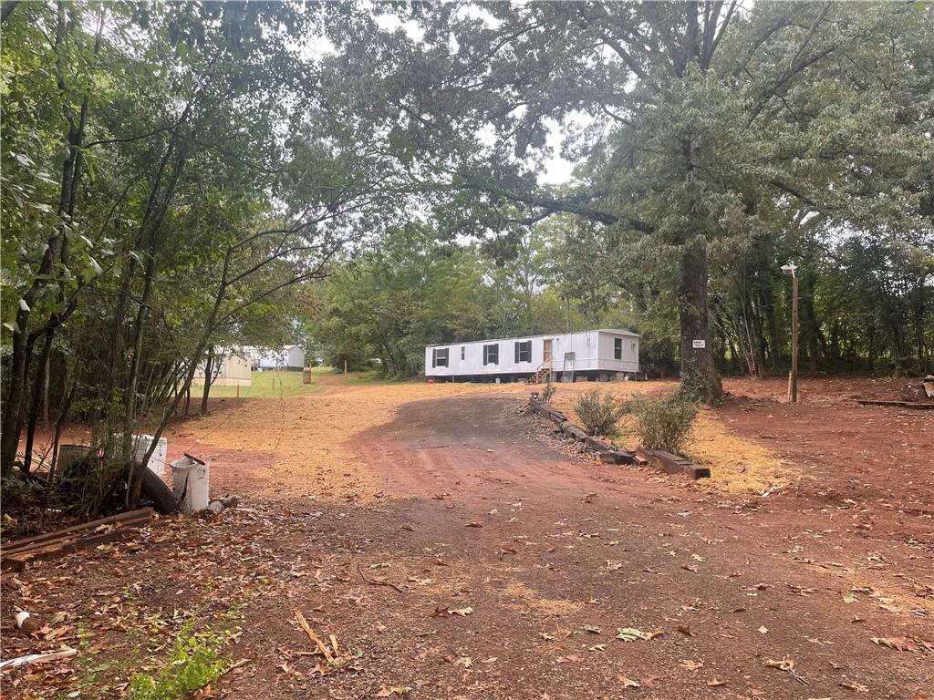 106 Fernwood Dr Property Photo 1